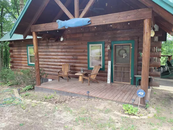 Clifton, TN 38425,100 KIKI CV