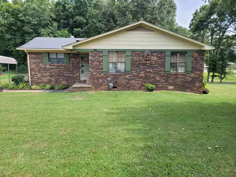 117 S OAK ST, Collinwood, TN 38450