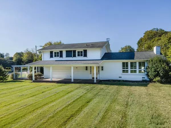 Columbia, TN 38401,2910 Brookside Dr
