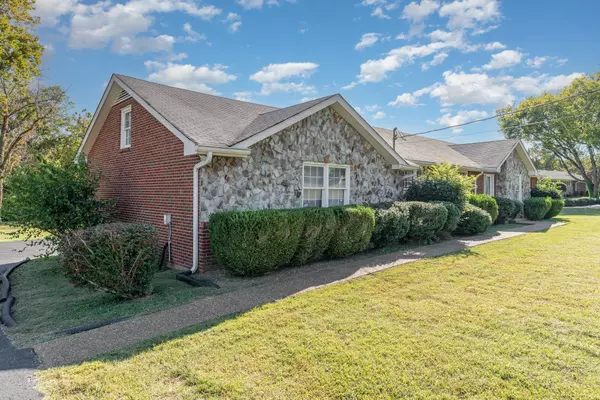 Franklin, TN 37064,107 Beechlawn Dr