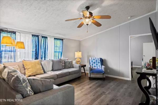 Clinton, TN 37716,117 Loggers Lane