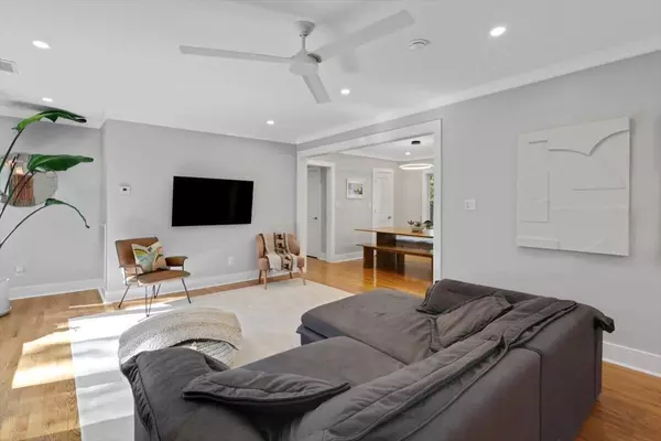 Chattanooga, TN 37415,3813 Knollwood Drive