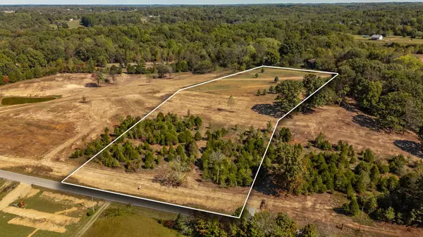 Bethpage, TN 37022,4 Rock Bridge Rd