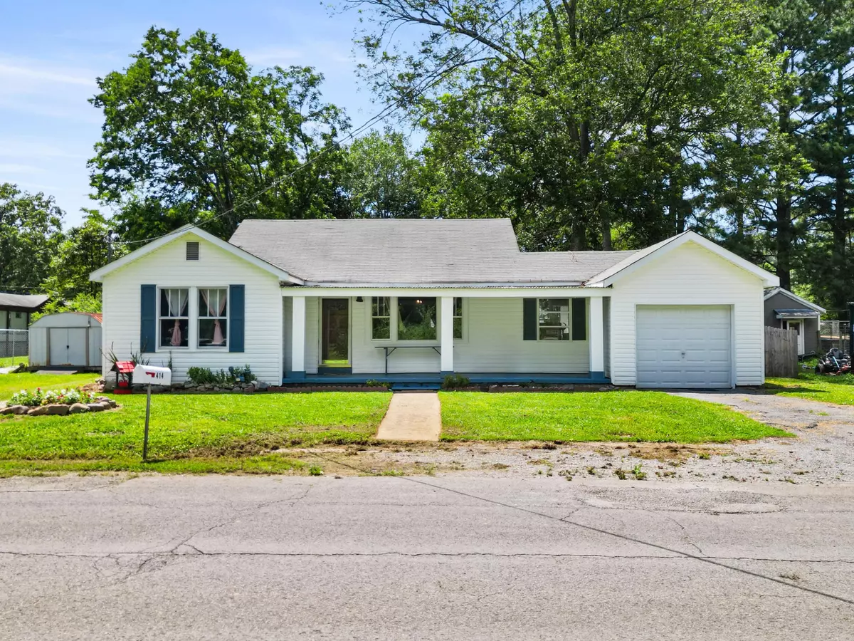 La Fayette, GA 30728,414 Magnolia Street