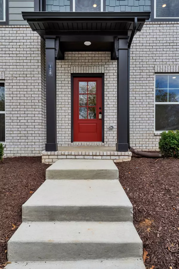 Hendersonville, TN 37075,128 Beignet Alley