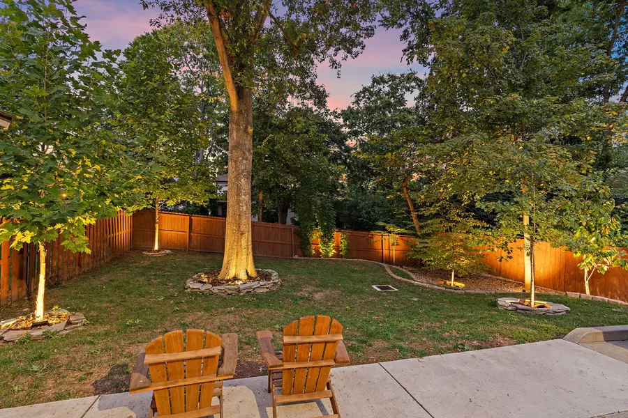 2006A Overhill Dr, Nashville, TN 37215