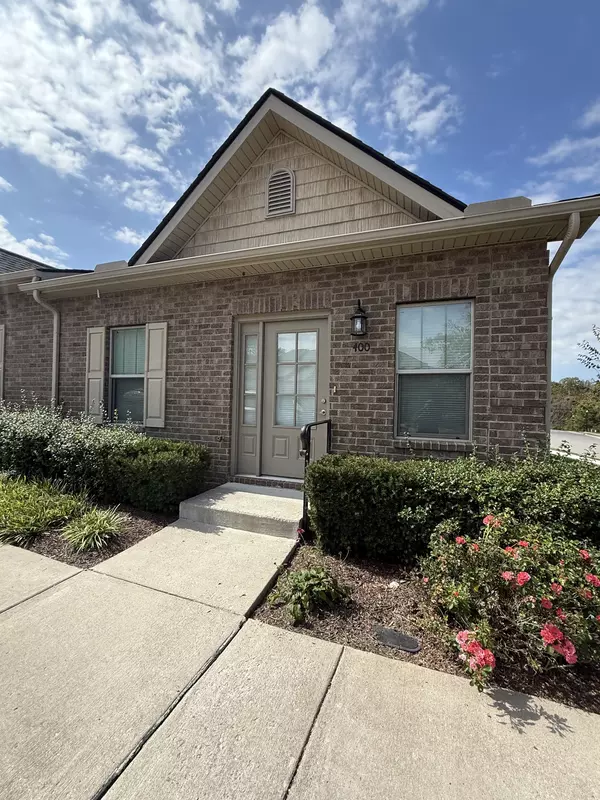 400 Buchanan Ct, Columbia, TN 38401
