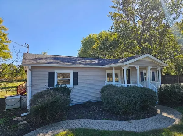 9167 Highway 20, Summertown, TN 38483