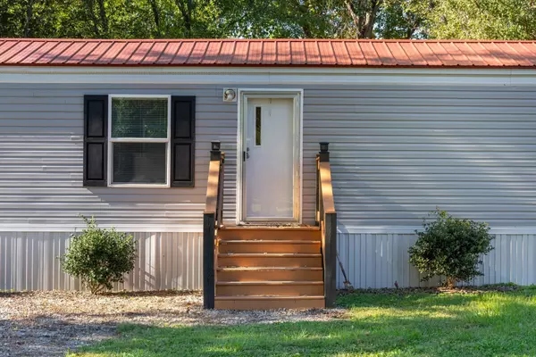 Oak Grove, KY 42262,215 Alabama Ave