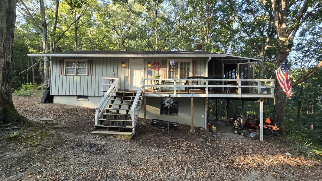 3850 Corinth Rd, Lexington, TN 38351