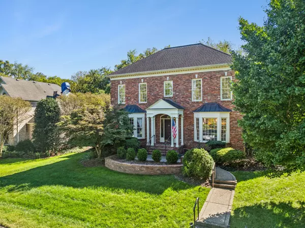 Nashville, TN 37215,10 Old Club Ct