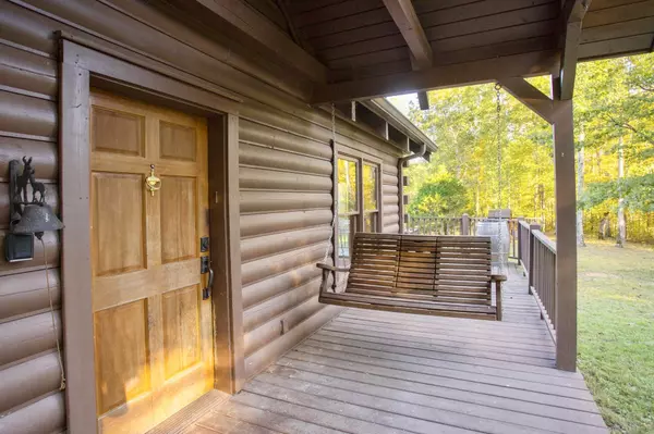 White Bluff, TN 37187,1420 Pack Rd