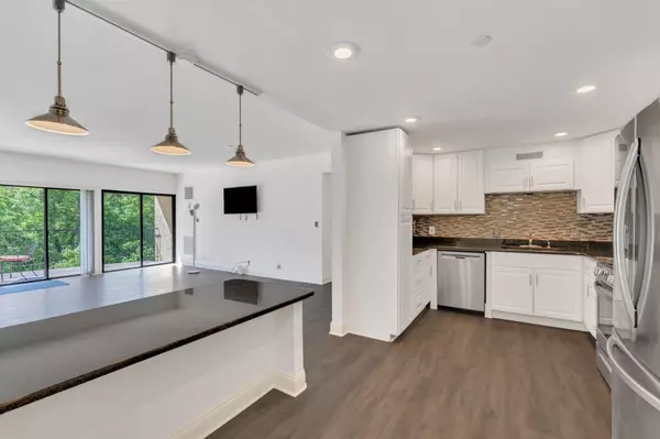 Nashville, TN 37205,6666 Brookmont Terrace #307