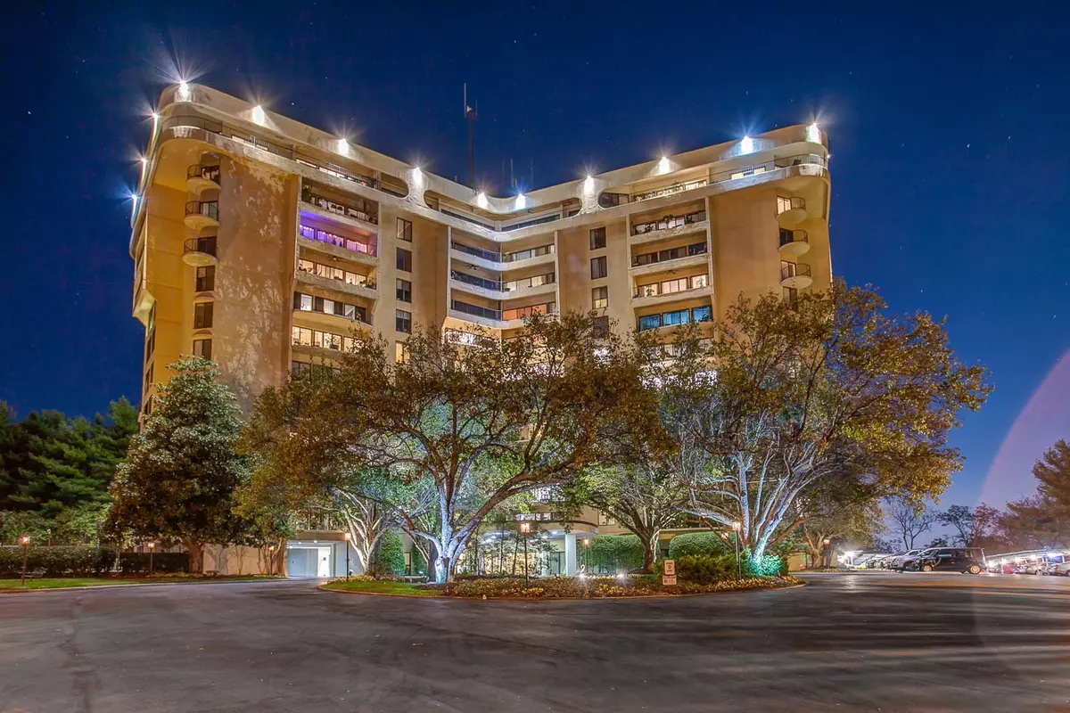 Nashville, TN 37205,6666 Brookmont Ter #605