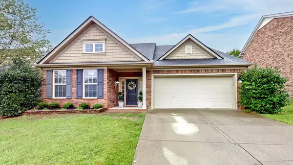 1720 Hartford Ln, Mount Juliet, TN 37122