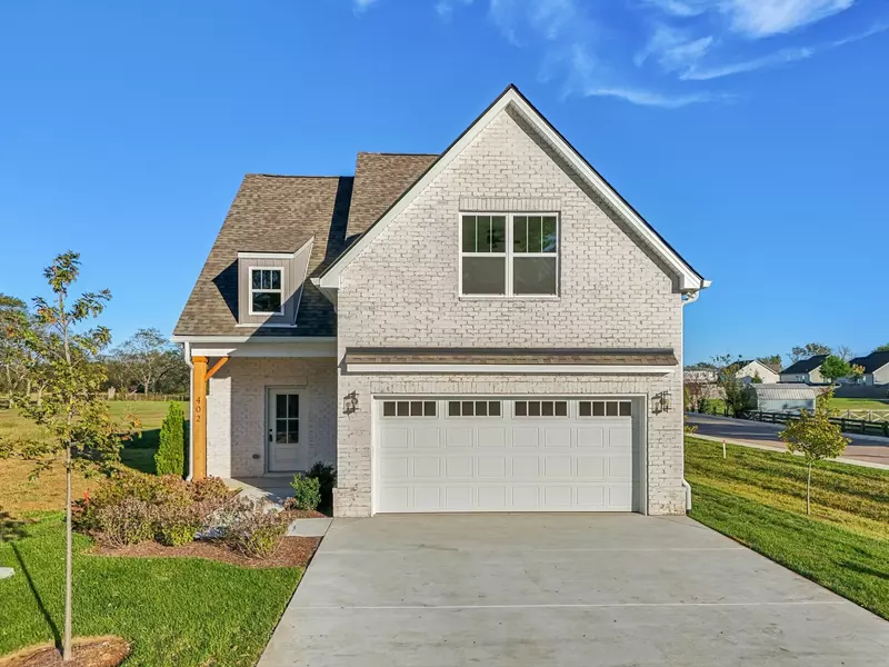 402 Maggie Ct, Chapel Hill, TN 37034