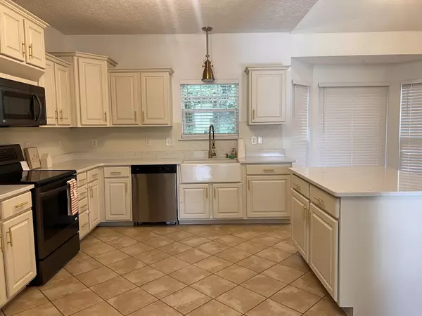 Antioch, TN 37013,1008 Pinot Chase