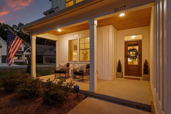 Signal Mountain, TN 37377,3607 Scarlet Maple Court