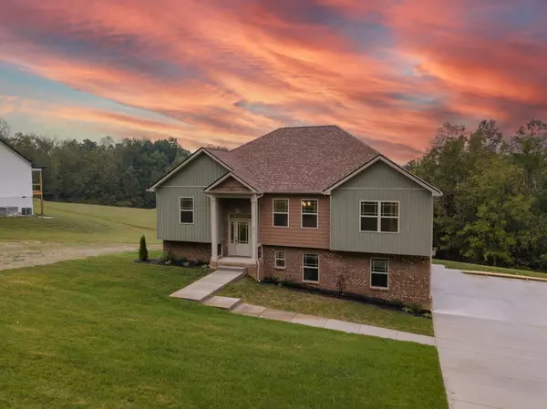 Clarksville, TN 37040,975 Palmyra Road