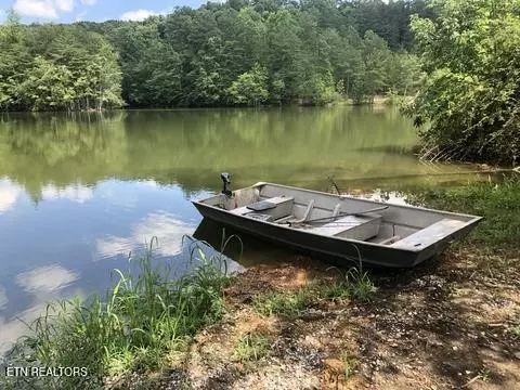 0 Christian Rd, Crossville, TN 38572
