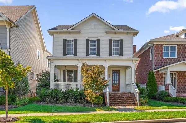 Nashville, TN 37221,917 Dauphine St