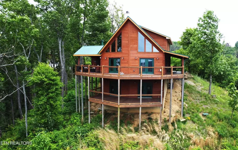 2266 Lone Ridge Drive, Sevierville, TN 37862