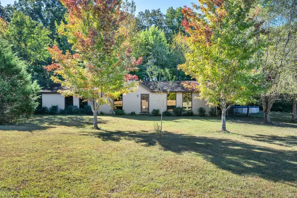 Dickson, TN 37055,4499 Highway 70 #W