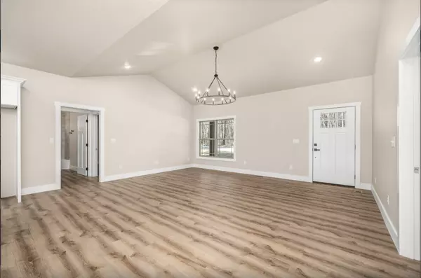 Cunningham, TN 37052,4447 Baggett Hollow Rd