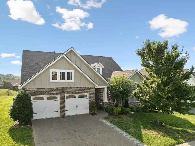 1022 Waterstone Dr, Lebanon, TN 37090
