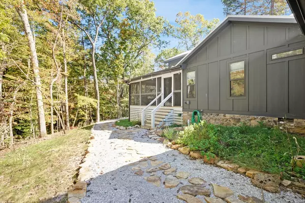 Monteagle, TN 37356,2266 Timberwood Trce