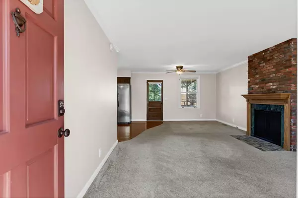 Hermitage, TN 37076,900 Cointreau Dr