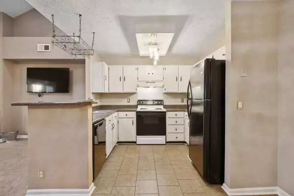 Nashville, TN 37211,5230 Village Way