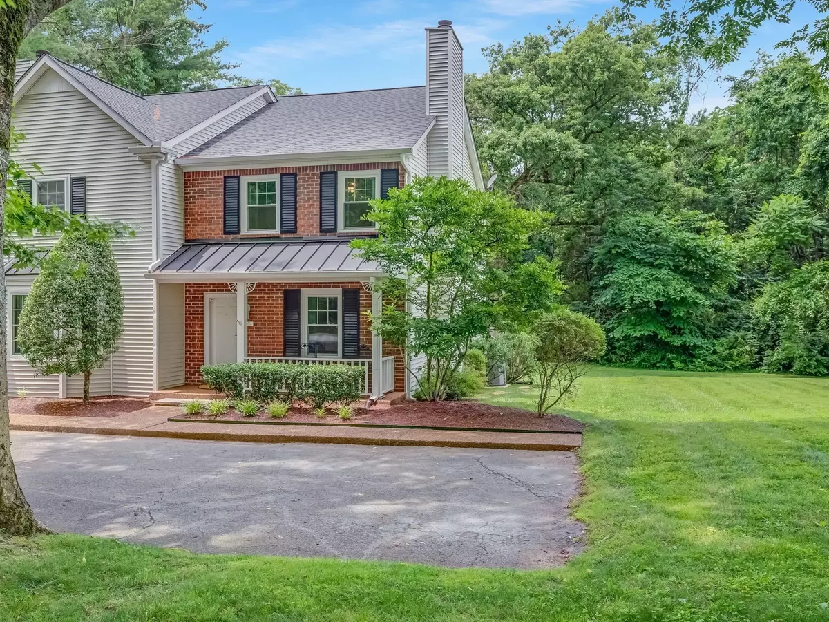 Franklin, TN 37064,1301 Carriage Park Dr