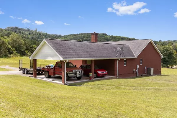 Carthage, TN 37030,115 Thompson Hollow Rd