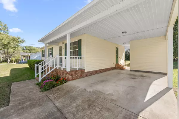 Winchester, TN 37398,458 Woods Edge Rd