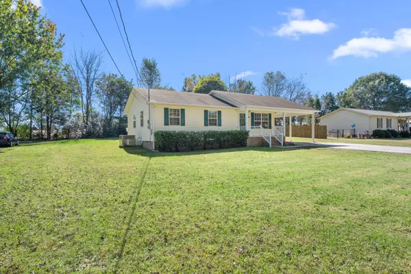 Winchester, TN 37398,458 Woods Edge Rd