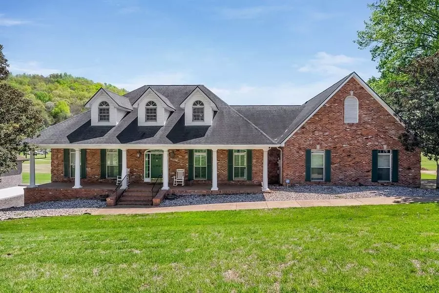 1319 N Plantation Dr, Cookeville, TN 38506