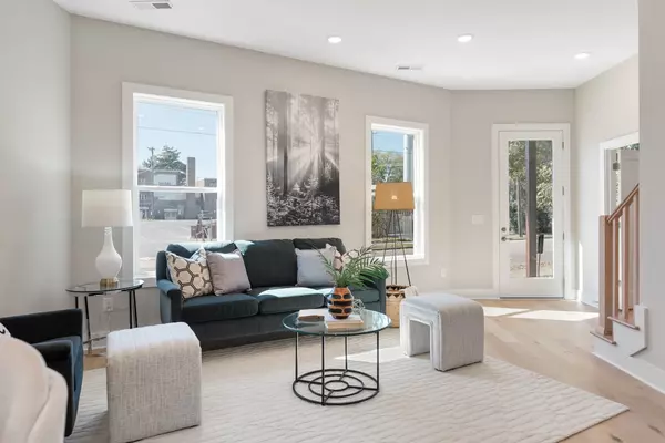 Nashville, TN 37210,1204 1st Ave S