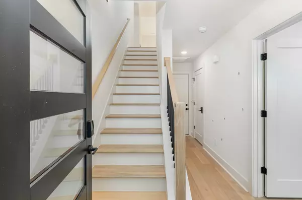 Nashville, TN 37211,546F Rosedale Ave #20