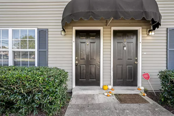 Murfreesboro, TN 37130,2328 Willowbrook Dr #C