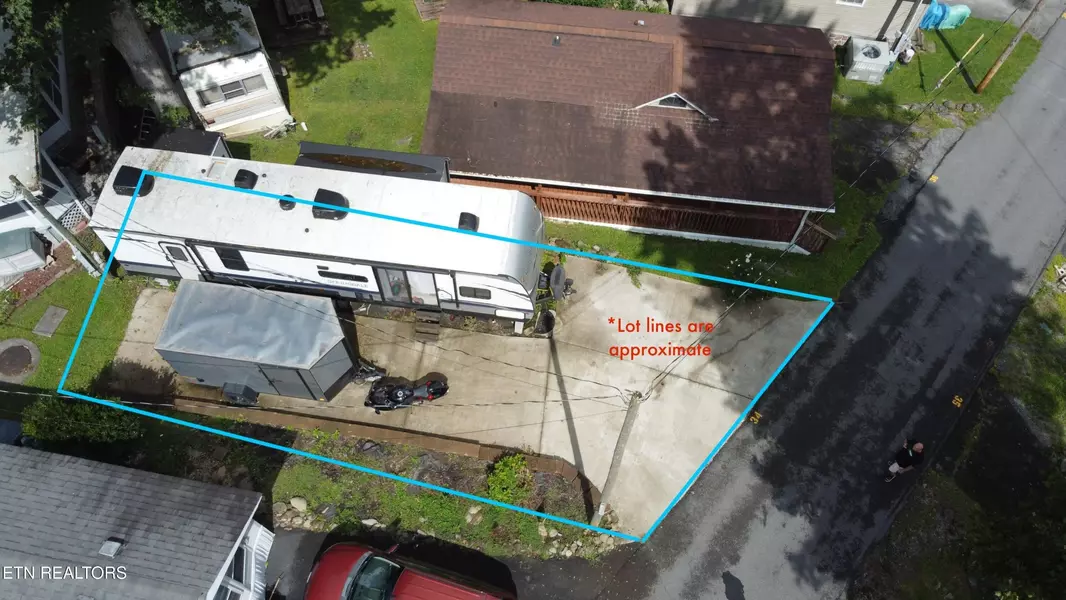 5355 East Pkwy, Cosby, TN 37722