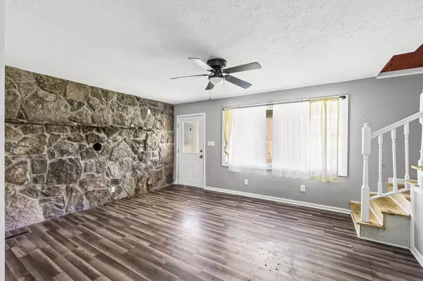Jamestown, TN 38556,518 Flatt Spur Rd