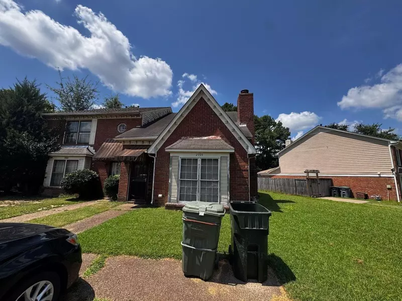 2995 HUNTINGTON TRAIL DR, Memphis, TN 38115