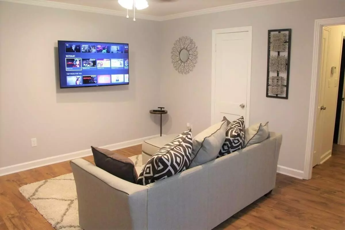 Memphis, TN 38112,147 ROBERTA DR