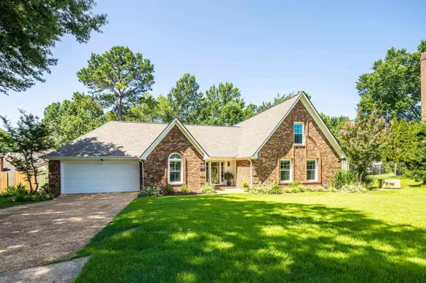 Cordova, TN 38016,8331 ST IVES CV