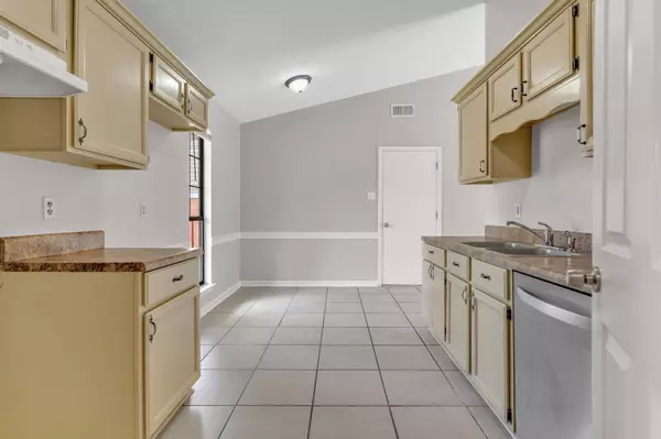 Memphis, TN 38125,7111 PEPPERMILL LN