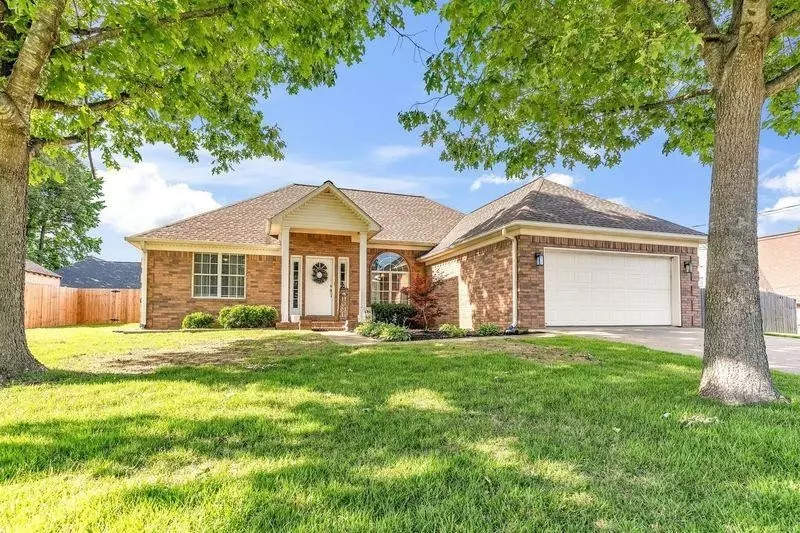 126 BUCK STAND DR, Atoka, TN 38004