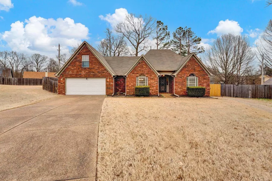 8942 WALNUT FOREST CV, Cordova, TN 38018