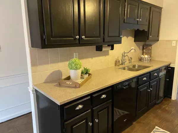 Memphis, TN 38119,1043 PARK COURT DR