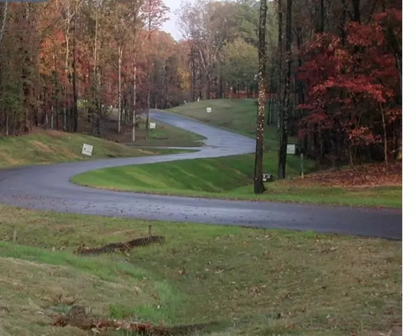 Eads, TN 38028,725 ASTON CROSS DR